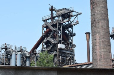 Duisburg-Nord 'daki peyzaj parkı kapatılmış bir çelik fabrikası, Almanya