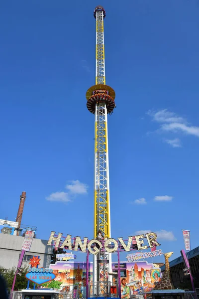 Bezpłatny Upadek Wieży Kac Monachium Serii Lato Mieście Zamiast Odwołanego — Zdjęcie stockowe