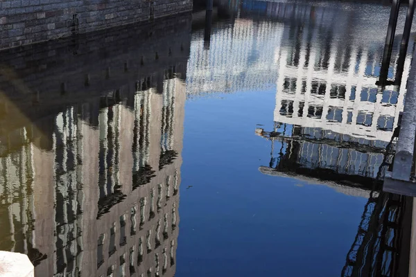 Waterreflectie Hamburg Duitsland Europa — Stockfoto
