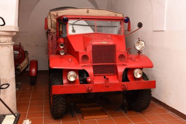 Sankt Florian, Avusturya ve Avrupa 'daki İtfaiye Müzesi' nde klasik itfaiye motoru.