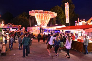Altmunster, Avusturya, Avrupa 'daki Kirtag' daki lunapark.