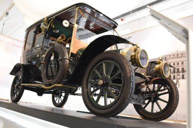 Mattsee, Avusturya ve Avrupa 'daki müze fahr (t) raumunda tarihi bir Avusturya-Daimler aracı