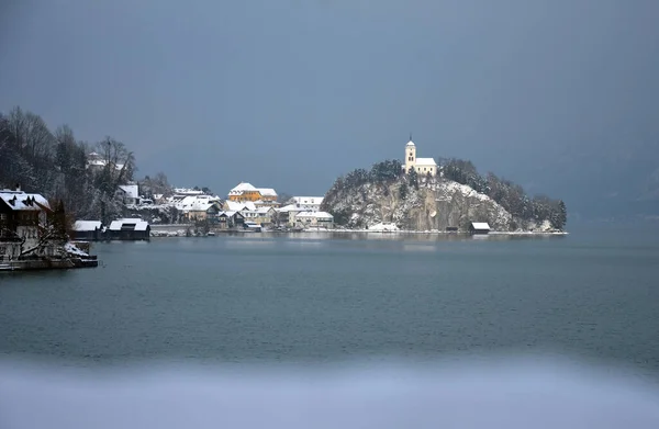 Traunkirchen Traunsee Invierno Con Niebla Austria Europa —  Fotos de Stock