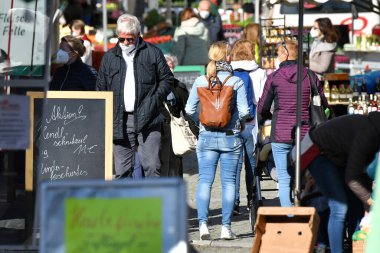 Traunsee, Avusturya ve Avrupa 'daki Gmunden' da haftalık yeşil pazar