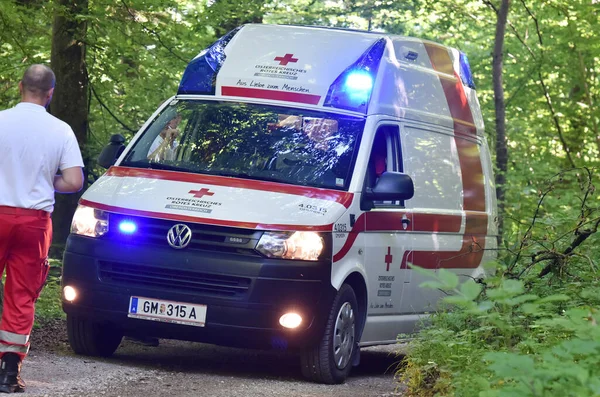 Kızıl Haç ambulansı, Avusturya, Avrupa