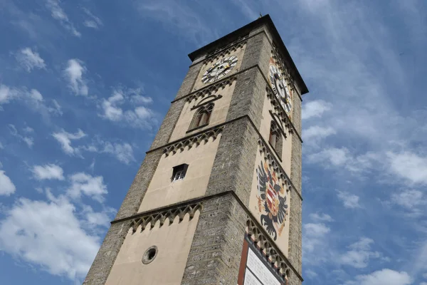 町の塔とエンヌの町の広場 上オーストリア オーストリア ヨーロッパ — ストック写真