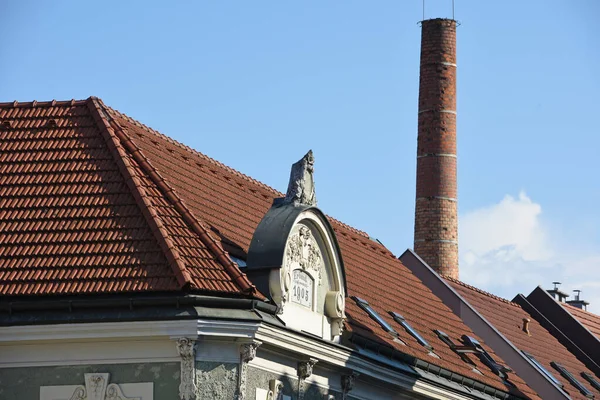 Stary Budynek Mieście Steyr Kominem Tle Austria Europa — Zdjęcie stockowe