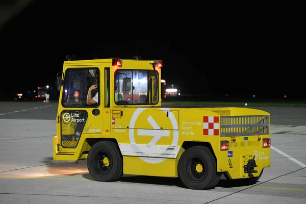 Flughafen Linz Bei Nacht Oberösterreich Österreich Europa — Stockfoto