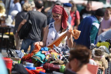 Viyana, Avusturya ve Avrupa 'daki Naschmarkt' ta her cumartesi büyük bit pazarı var.