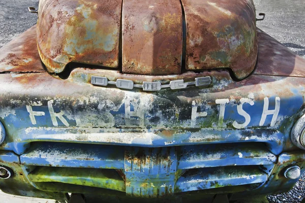 Vieux camion de poisson — Photo