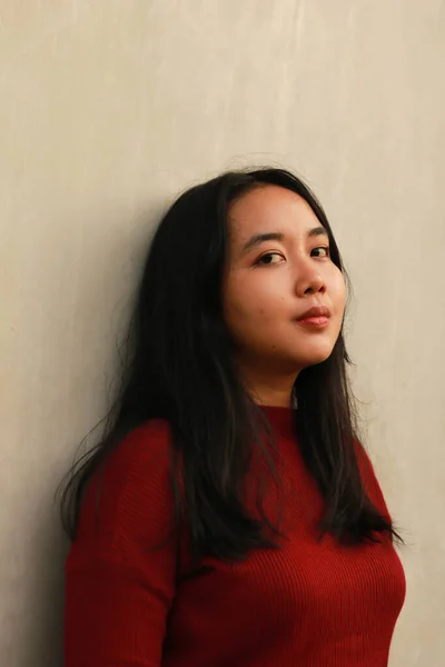 Young Beautiful Woman Wearing Red Casual Shirt — Stock Photo, Image