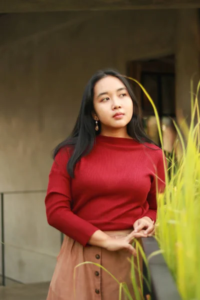 Young Beautiful Woman Wearing Red Casual Shirt — Stock Photo, Image