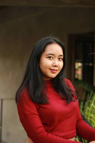 Young Beautiful Woman Wearing Red Casual Shirt — Stock Photo, Image