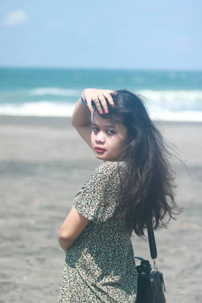 Outdoor Lifestyle Portrait Beautiful Young Asian Woman Beach — Stock Photo, Image