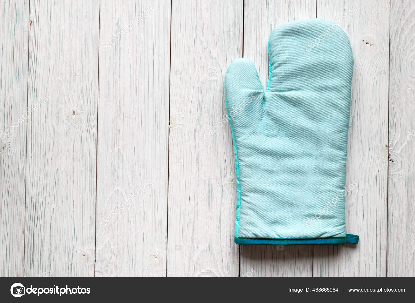 Download 35 Kitchen Mitten Hanging Stock Photos Free Royalty Free Kitchen Mitten Hanging Images Depositphotos