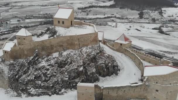 Légi felvétel a középkori vár Rupea Romániában, Brassó — Stock videók