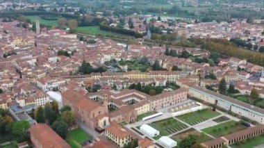 Antik şehir Lucca, İtalya, Toscana 'nın havadan görünüşü.