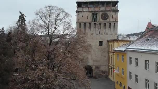 Ρολόι πύργο της Sighisoara, αρχαία ρουμανική πόλη, Τρανσυλβανία. — Αρχείο Βίντεο