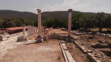 Stratonikeia Antik Şehri, Gladyatörler Şehri olarak bilinir. Northen Şehir Kapısı ve Stratonicea ve Lagina 'nın kutsal yolu. Mugla, Türkiye.