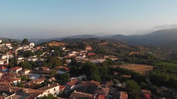 Vesnice Sirince, známá svými historickými domy. Selcuk, Izmir, Turecko. Turecké Egejské pobřeží. — Stock video