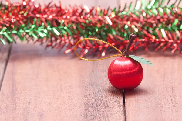 Fundo de madeira com decoração chrismas — Fotografia de Stock