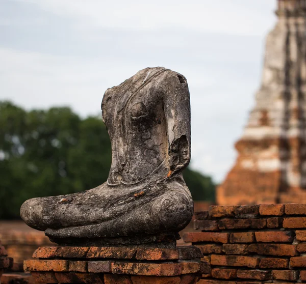 Buda heykeli Chaiwatthanaram Tapınağı, Ayutthaya kalıntıları