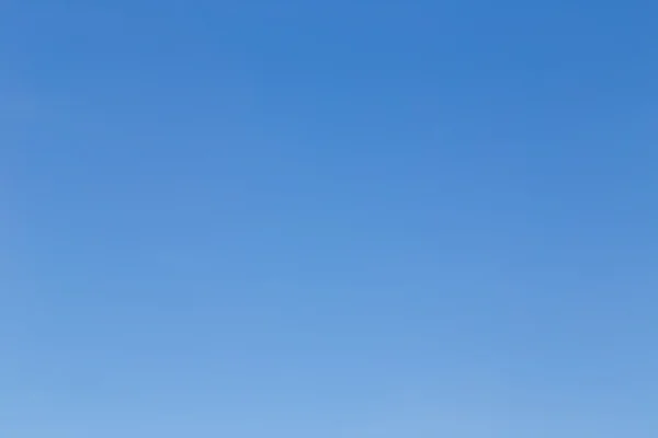 Açık mavi gökyüzü