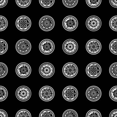 Vektörsüz tek renkli otomobil tekerlekleri. Beyaz elementler siyah arkaplanda izole edilmiş. Lastik izi. Soyut duvar kağıdı tasarımı. Çizim grafiği çizimi. Giysiler için dekorasyon