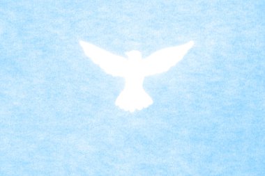 Mavi arka planda beyaz güvercin silueti. Kutsal ruh. Pentecost Pazar konsepti. 