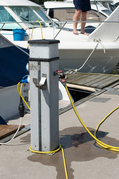 Pedestal Abastecimento Água Abastecimento Água Marina Para Barcos Iates Serviço — Fotografia de Stock