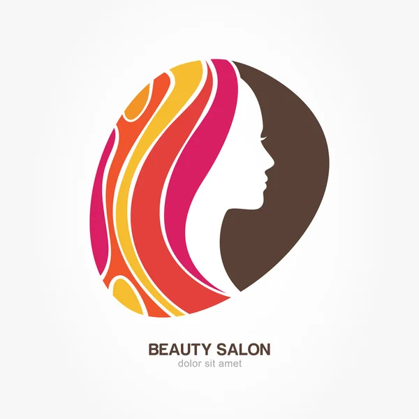 Cara de Perfil de mujer hermosa con el pelo multicolor creativo en — Vector de stock