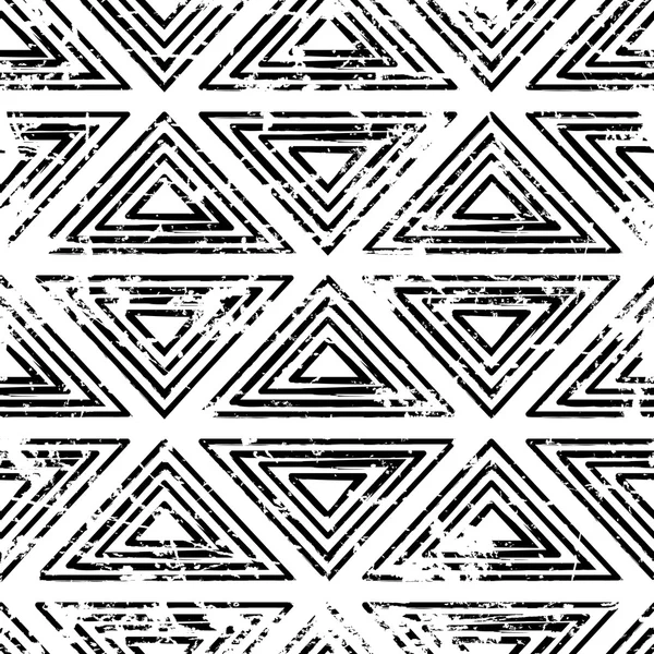 Hand drawn vector line triangle ornament grunge seamless pattern — Stock Vector