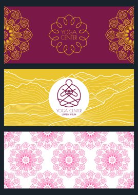 Yoga sınıfı için için vektör afiş şablon kümesi. Doğrusal illust