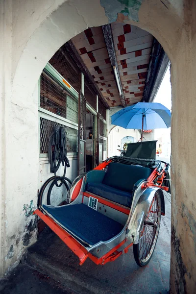 Czerwony Trishaw, ulicy Jalan Sehala, George Town — Zdjęcie stockowe