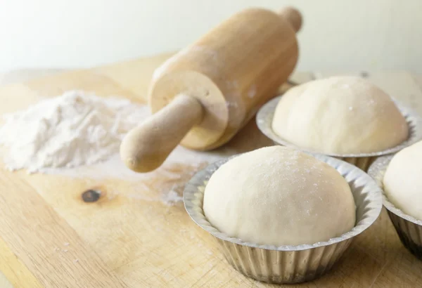 Çiğ ekmek ev yapımı