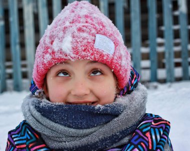 eğlenceli çocukların kış oyunları