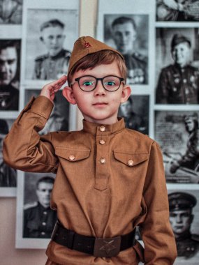 Anavatanın Küçük Savunucusu