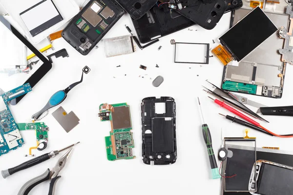 Phone repair top view — Stock Photo, Image