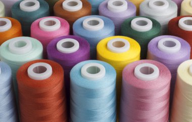 birkaç skeins renkli iplik