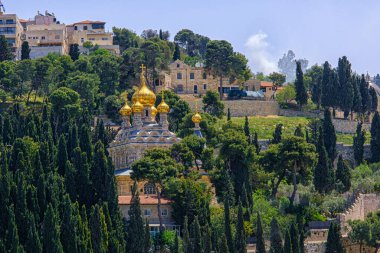 Kudüs, İsrail - 18 Nisan 2021: Kudüs Zeytin Dağı, İsrail 'deki Mary Magdalene Kilisesi.