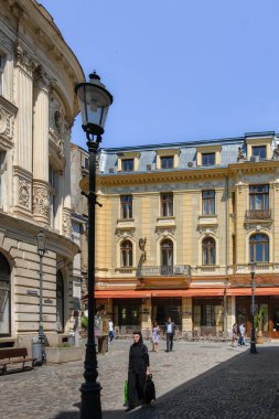 Bükreş, Romanya - 24 Haziran 2024: Tarihi Sokak ve Bükreş 'teki Mimarlık.