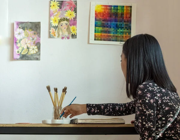 Woman Learning New Activity Home Quarantine Painting Watercolor — Stock Photo, Image