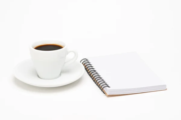 杯咖啡，笔记本 — 图库照片