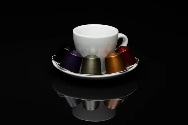 Tazza di caffè con capsule — Foto Stock