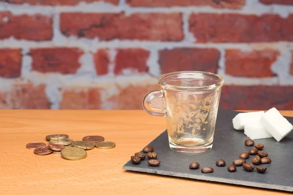 Kopp kaffe med bill — Stockfoto