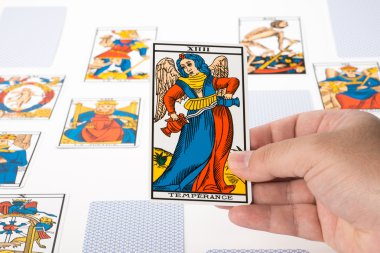 tarot beraberlik: denge