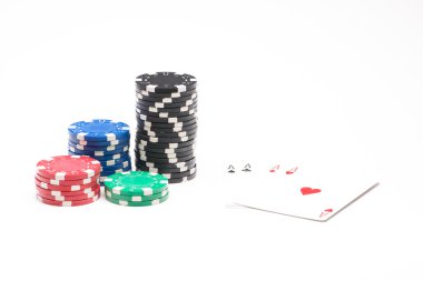 kartları ile poker fişleri