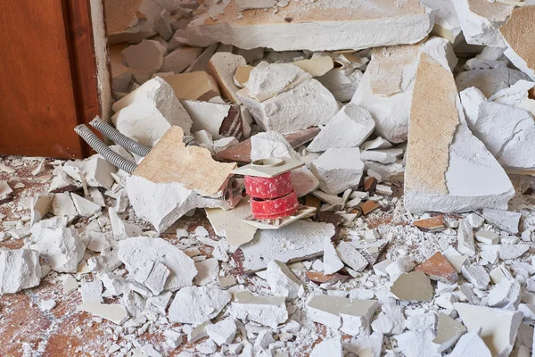 Home demolition debris — Stock Photo, Image