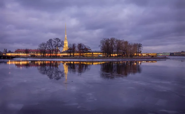 Perfekte Reflexion Der Peter Und Paul Festung Sankt Petersburg Russland — Stockfoto