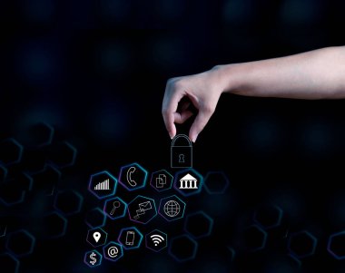 Gelecekteki ağ teknolojisi arka planında siber güvenlik asma kilit kavramı.